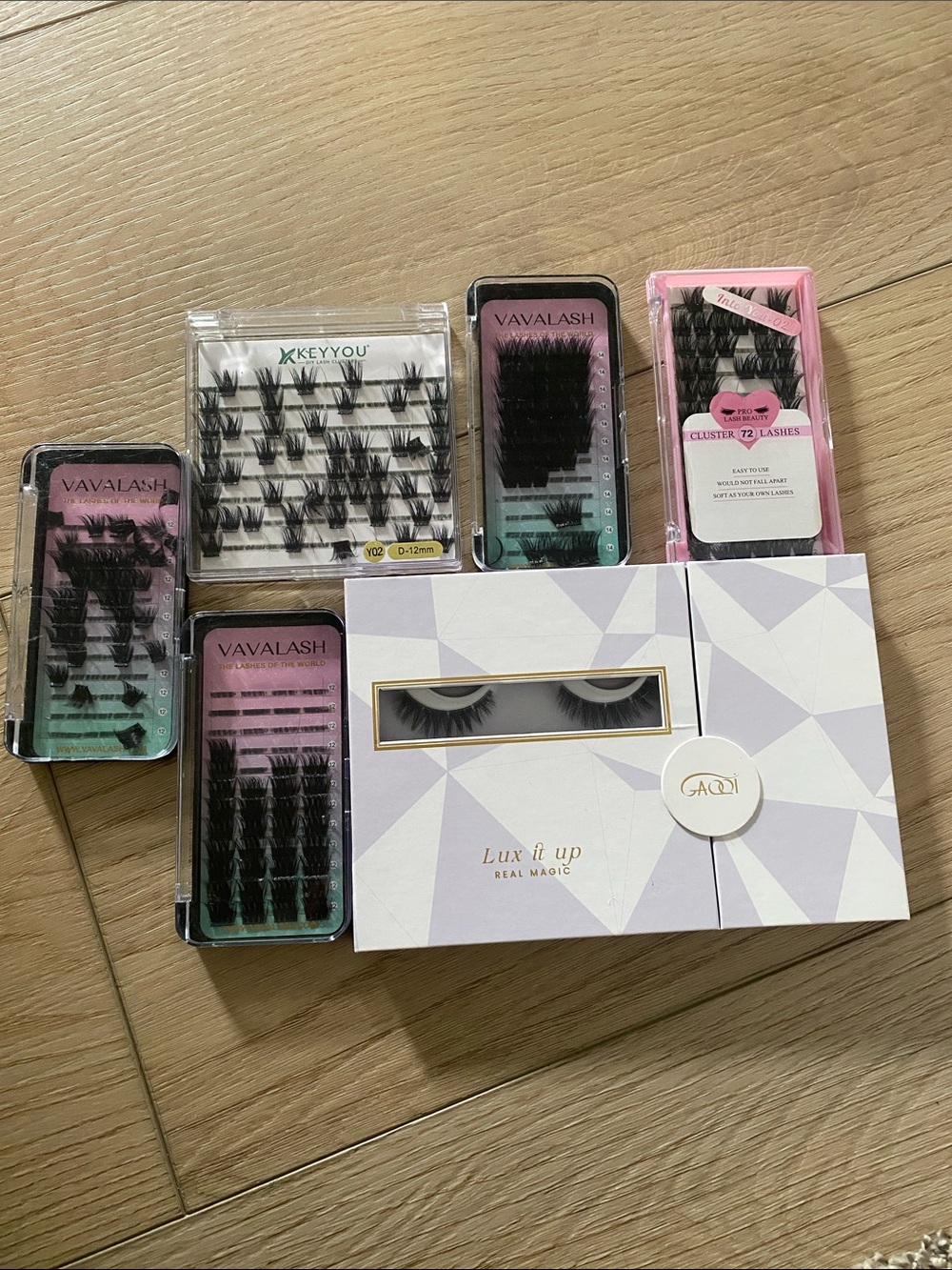 Lash cluster bundle -  Black False Lash clusters - Flared Volume